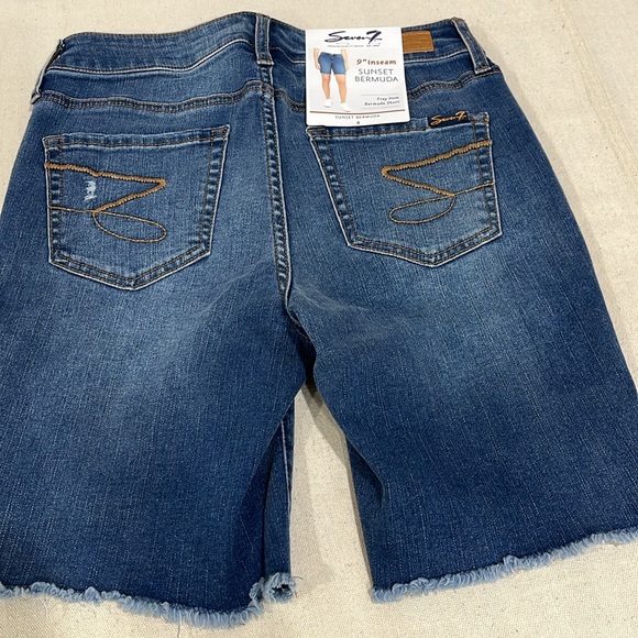 NWT Seven7 9” inseam Sunset Bermuda Fray Hem Denim Shorts, Size 4, Color: Miners - Picture 6 of 16